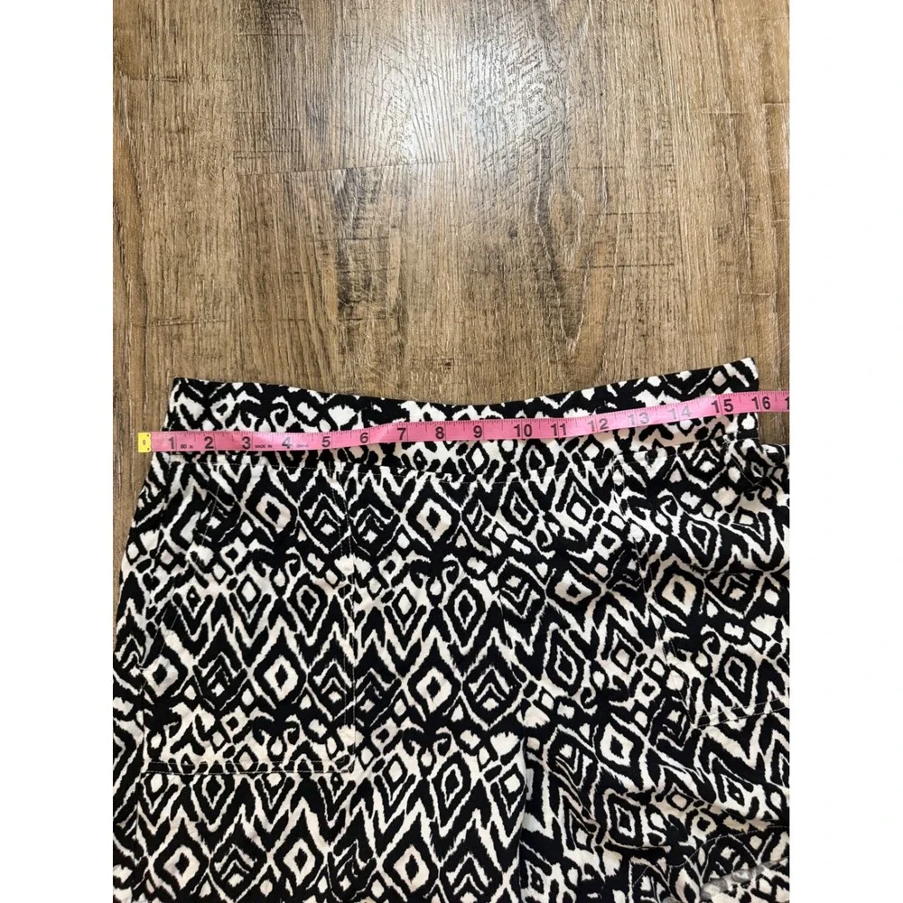 Wildfox Womens Black White Geometric Ikat Diamond Rayon Shorts Size L High Waist